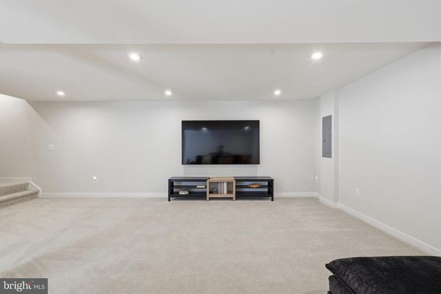 8705 DAVIS CT, Spotsylvania, VA 22553