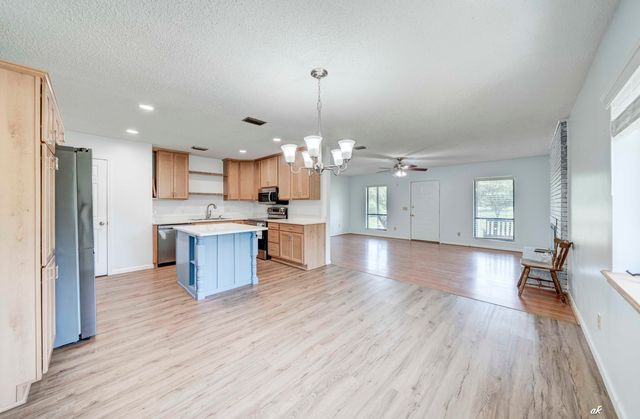 12835 Farm Road, Southport, FL 32409