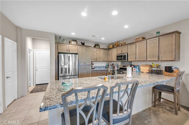 40042 Calle Real, Murrieta, CA 92563