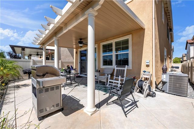 40042 Calle Real, Murrieta, CA 92563