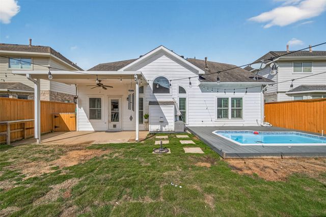 16327 Redwicke Lane, Houston, TX 77084