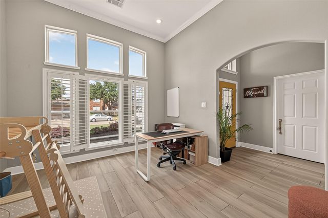 16327 Redwicke Lane, Houston, TX 77084