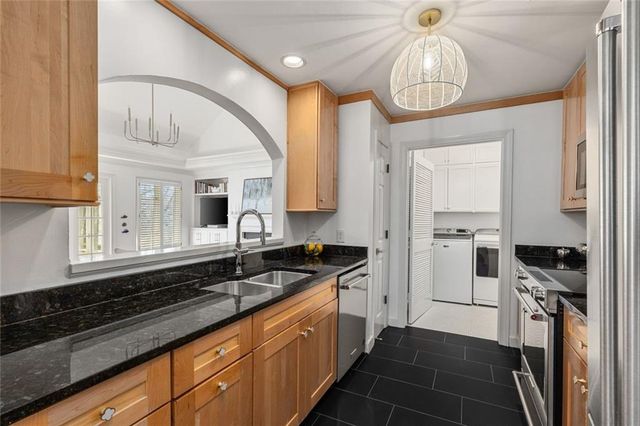 436 Ansley Walk Terrace NE, Atlanta, GA 30309