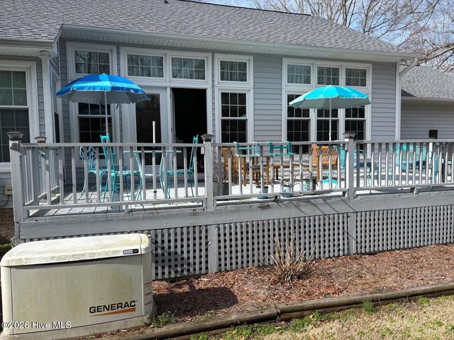 603 Winged Foot Court, New Bern, NC 28562