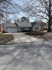 603 Winged Foot Court, New Bern, NC 28562