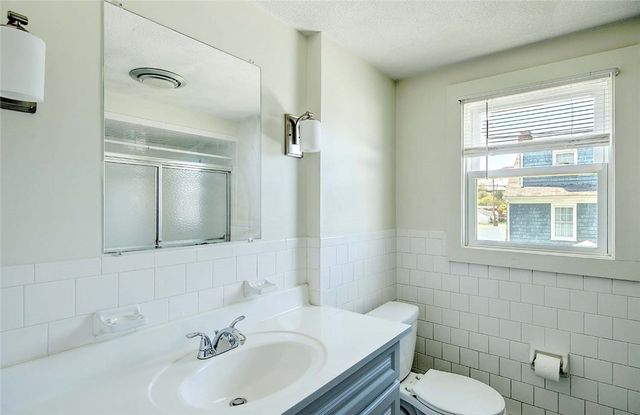 8 Ashby Street, Johnston, RI 02919