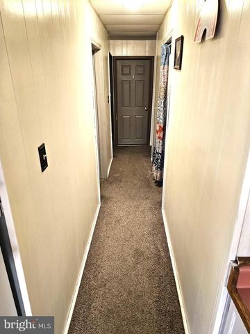 204-206 4TH AVE, Burnham, PA 17009