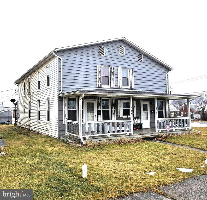 Image 1 of property listing at 204-206 4TH AVE, Burnham, PA 17009
