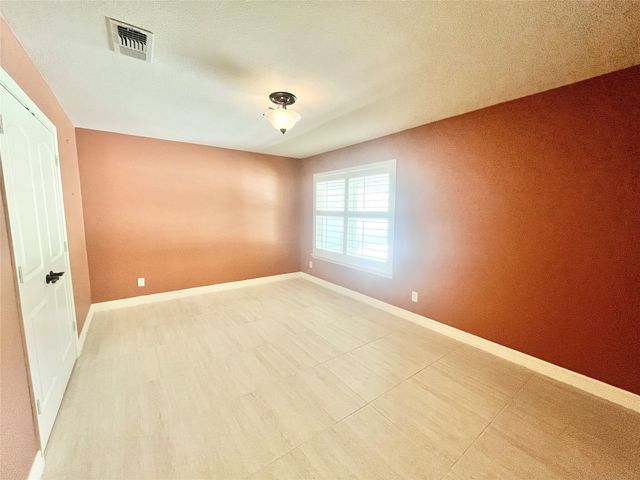 313 Santa Clara Street, Irving, TX 75062