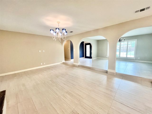 313 Santa Clara Street, Irving, TX 75062