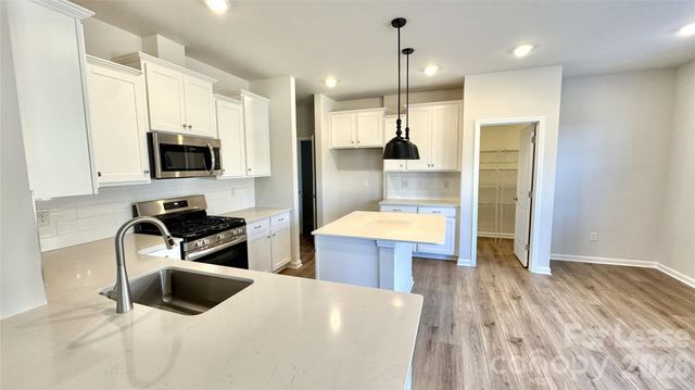 1542 Swallow Tail Drive, Belmont, NC 28012
