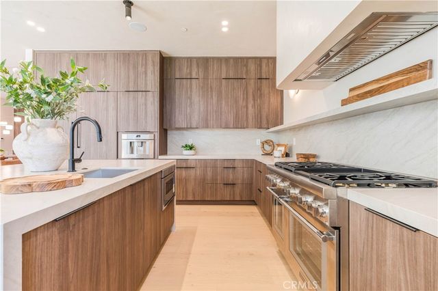 4759 Firmament, Encino, CA 91436