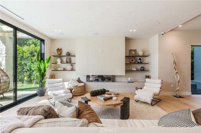4759 Firmament, Encino, CA 91436