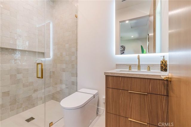 4759 Firmament, Encino, CA 91436