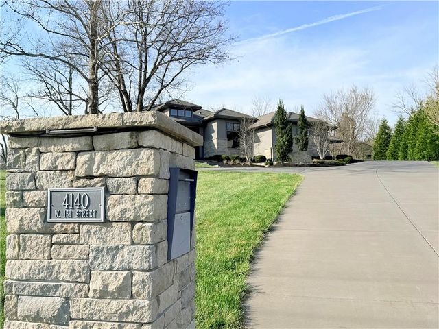 4140 W 151st Street, Leawood, KS 66224