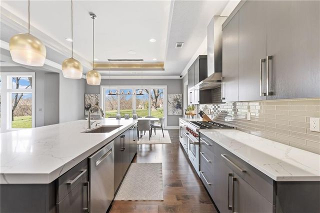 4140 W 151st Street, Leawood, KS 66224