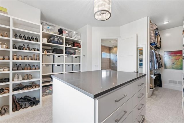 4140 W 151st Street, Leawood, KS 66224