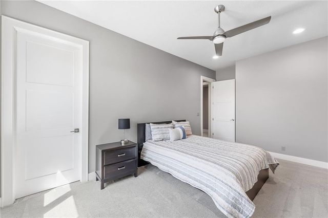 4140 W 151st Street, Leawood, KS 66224