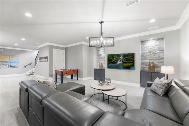 4140 W 151st Street, Leawood, KS 66224