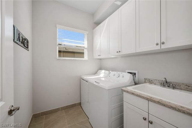 28616 Lobos CIR, Bonita Springs, FL 34135