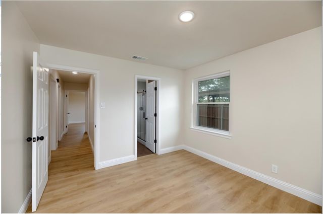 1413 Hill Street, Grapevine, TX 76051