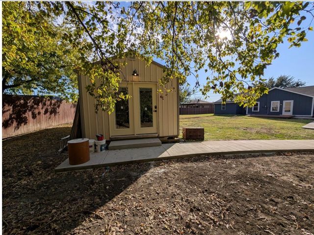 1413 Hill Street, Grapevine, TX 76051