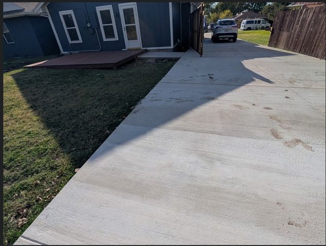 1413 Hill Street, Grapevine, TX 76051