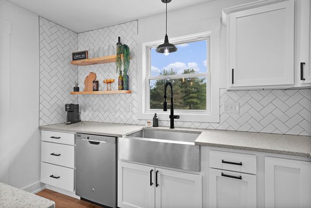 11839 Fillmore Street, West Olive, MI 49460