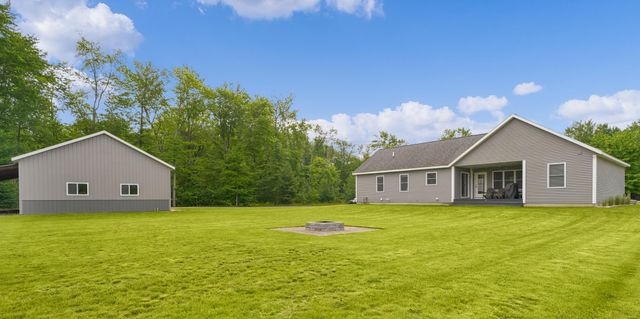 11839 Fillmore Street, West Olive, MI 49460