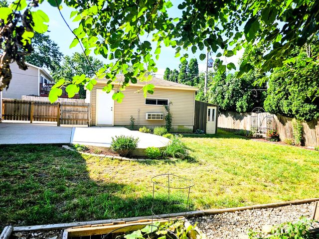 149 N Ashbury Avenue, Bolingbrook, IL 60440
