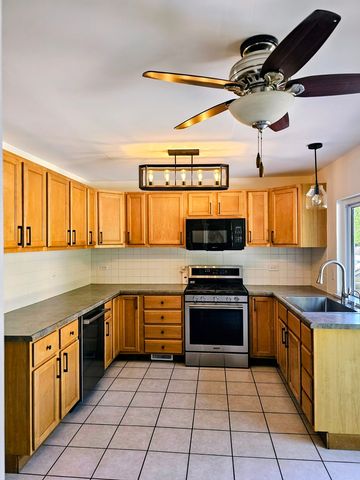 149 N Ashbury Avenue, Bolingbrook, IL 60440