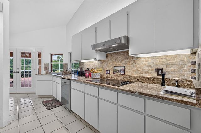 105 JACARANDA BOULEVARD, Venice, FL 34292
