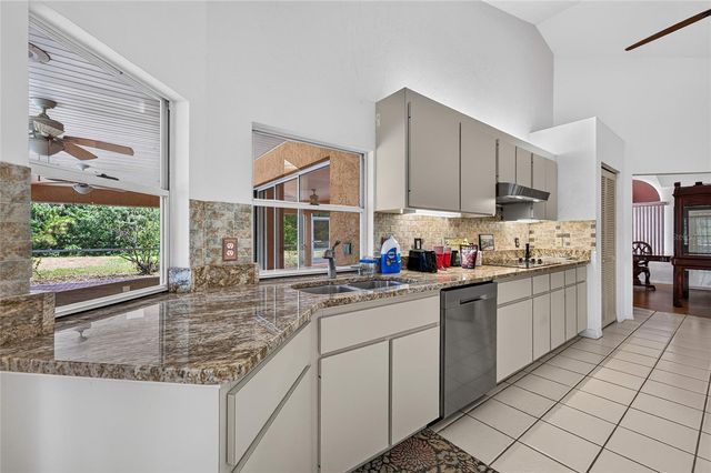 105 JACARANDA BOULEVARD, Venice, FL 34292