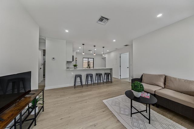 1101 SW 19th Avenue, Fort Lauderdale, FL 33312
