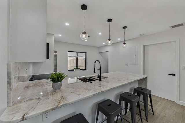 1101 SW 19th Avenue, Fort Lauderdale, FL 33312