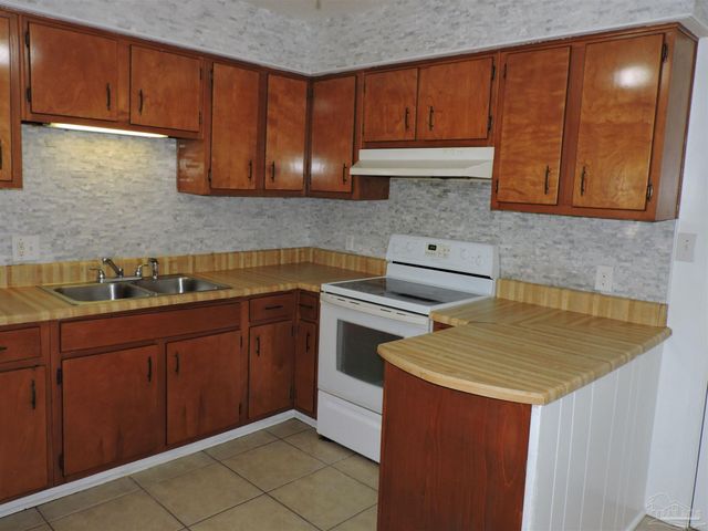 3155 Patricia Dr B, Pensacola, FL 32526