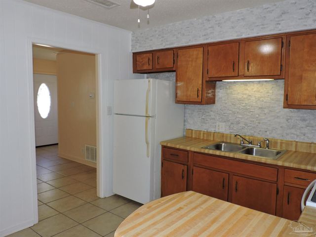 3155 Patricia Dr B, Pensacola, FL 32526