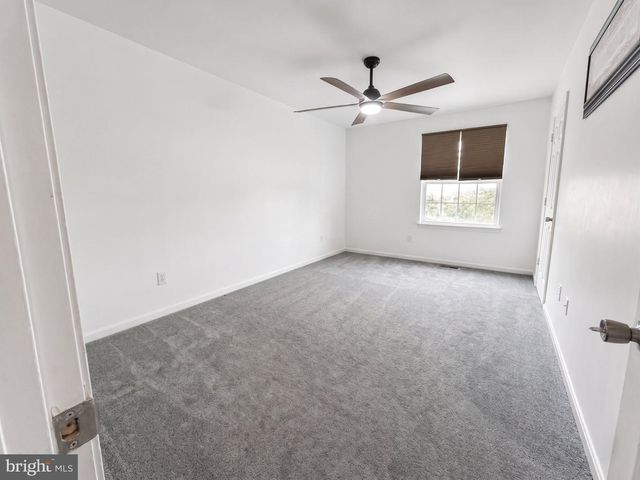 2989 ROBIN RD, York, PA 17404