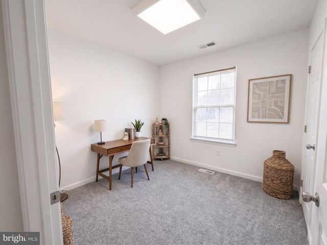 2989 ROBIN RD, York, PA 17404