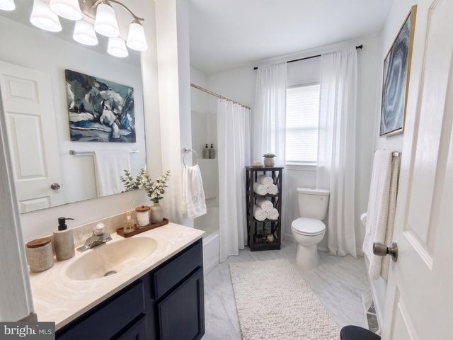 2989 ROBIN RD, York, PA 17404