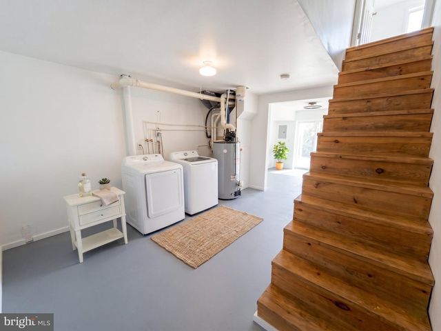 2989 ROBIN RD, York, PA 17404