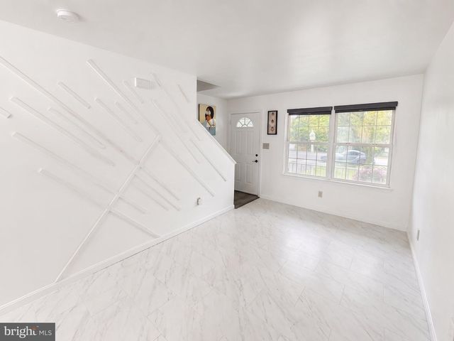 2989 ROBIN RD, York, PA 17404