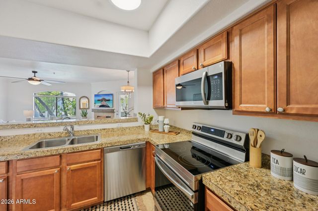 15095 N THOMPSON PEAK Parkway 2070, Scottsdale, AZ 85260