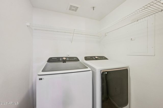 15095 N THOMPSON PEAK Parkway 2070, Scottsdale, AZ 85260