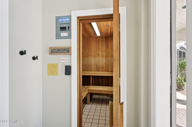 15095 N THOMPSON PEAK Parkway 2070, Scottsdale, AZ 85260