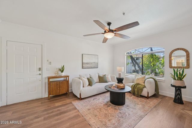 15095 N THOMPSON PEAK Parkway 2070, Scottsdale, AZ 85260