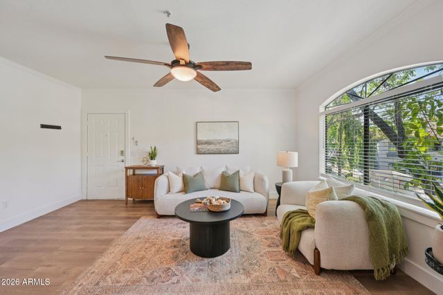 15095 N THOMPSON PEAK Parkway 2070, Scottsdale, AZ 85260