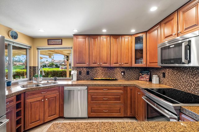 42110 Sand Dune Drive, Palm Desert, CA 92211