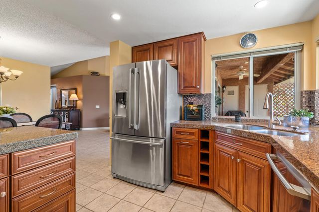 42110 Sand Dune Drive, Palm Desert, CA 92211