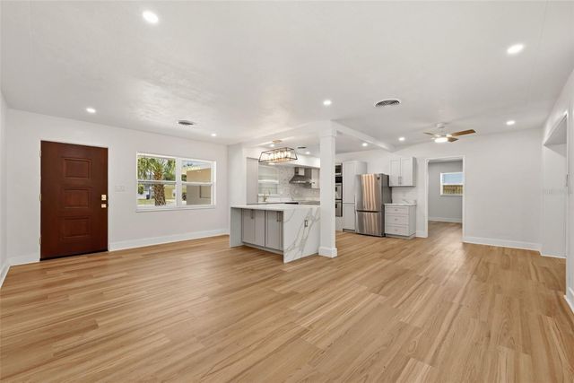 2440 66TH AVENUE S, St Petersburg, FL 33712